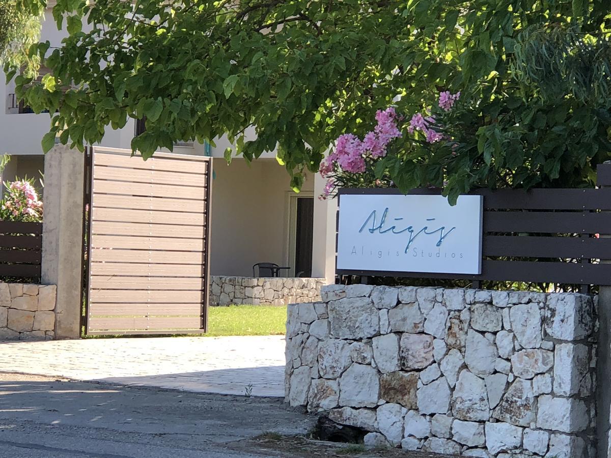 Aligis Studios Kateliósz Kültér fotó